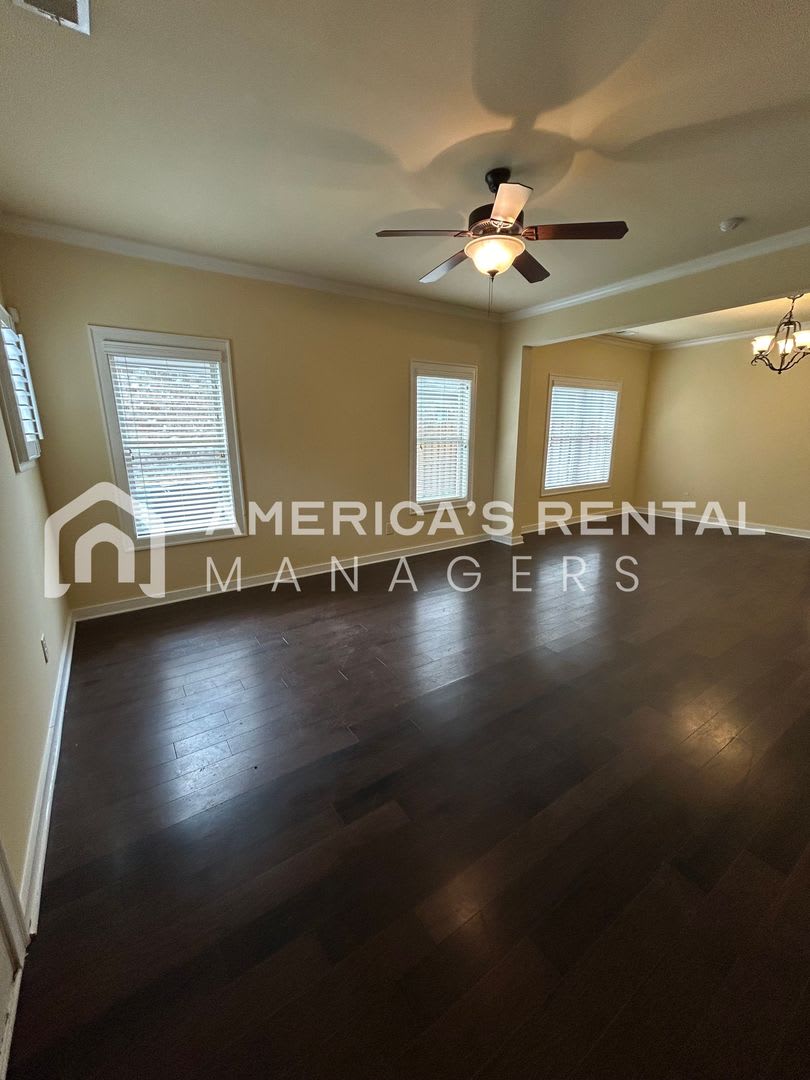 Deposit Pending Home In Hoover View With 48 Hours Notice – photo 4