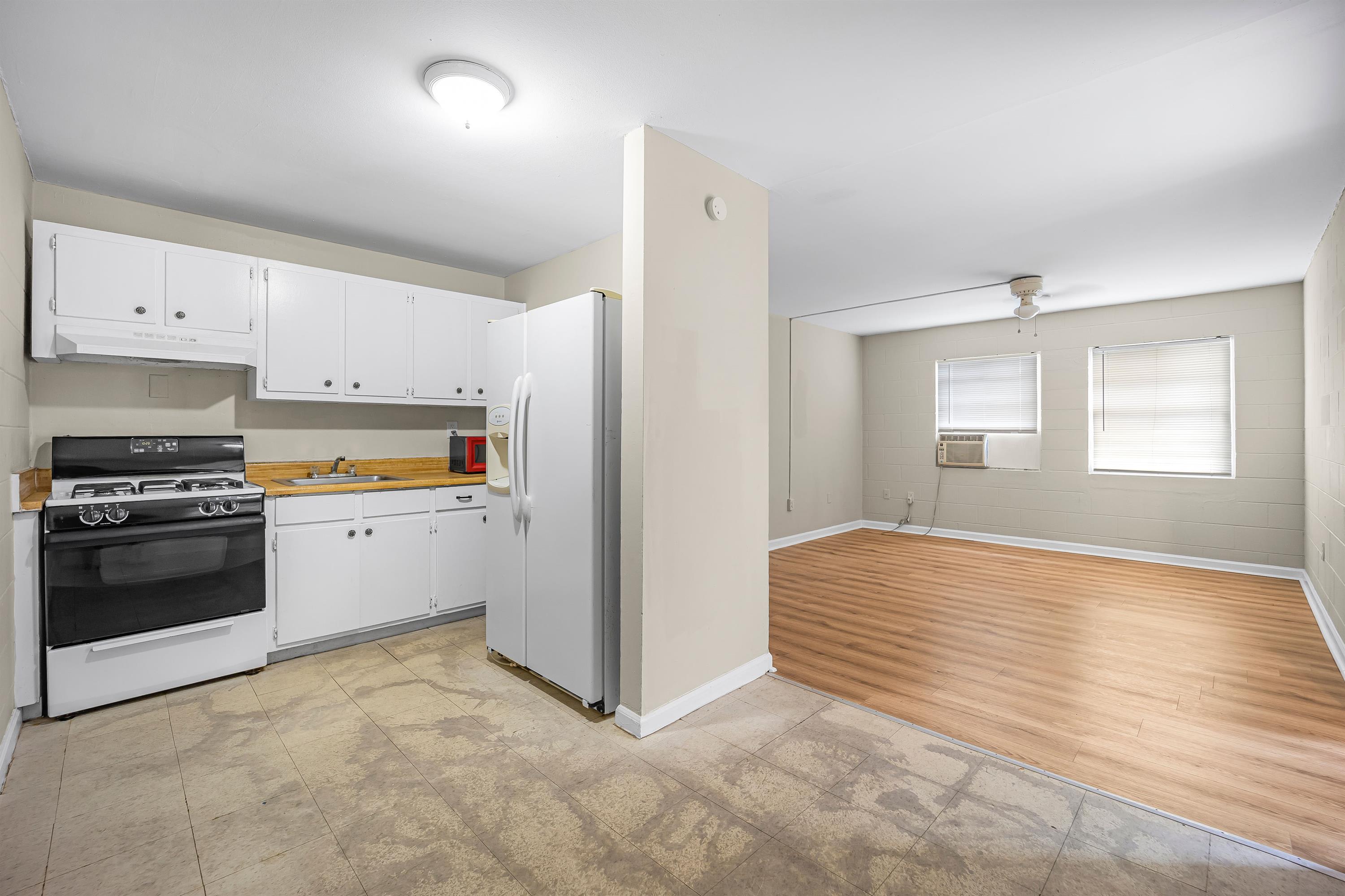 3532 Saint John Street 100 – photo 3