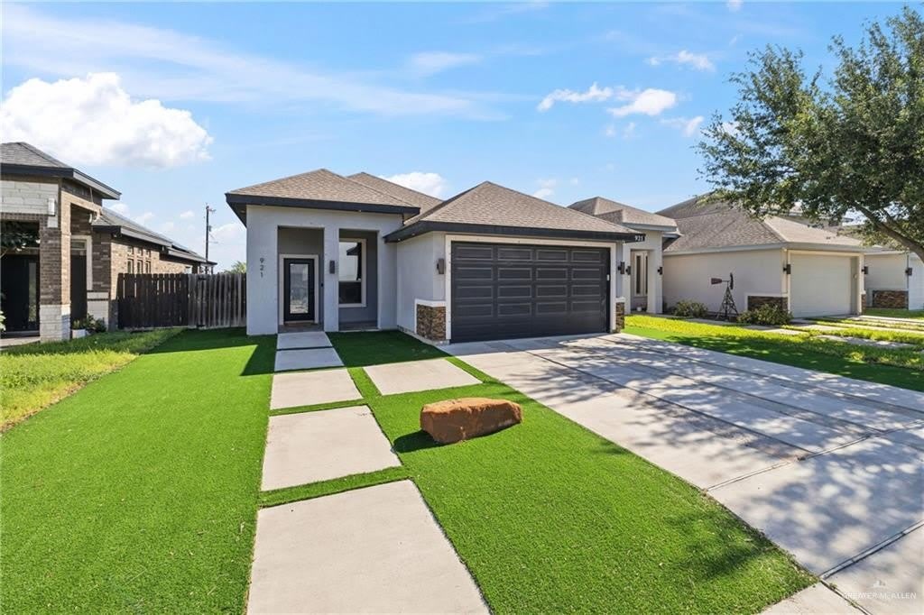 921 Casa Blanca Drive – photo 1