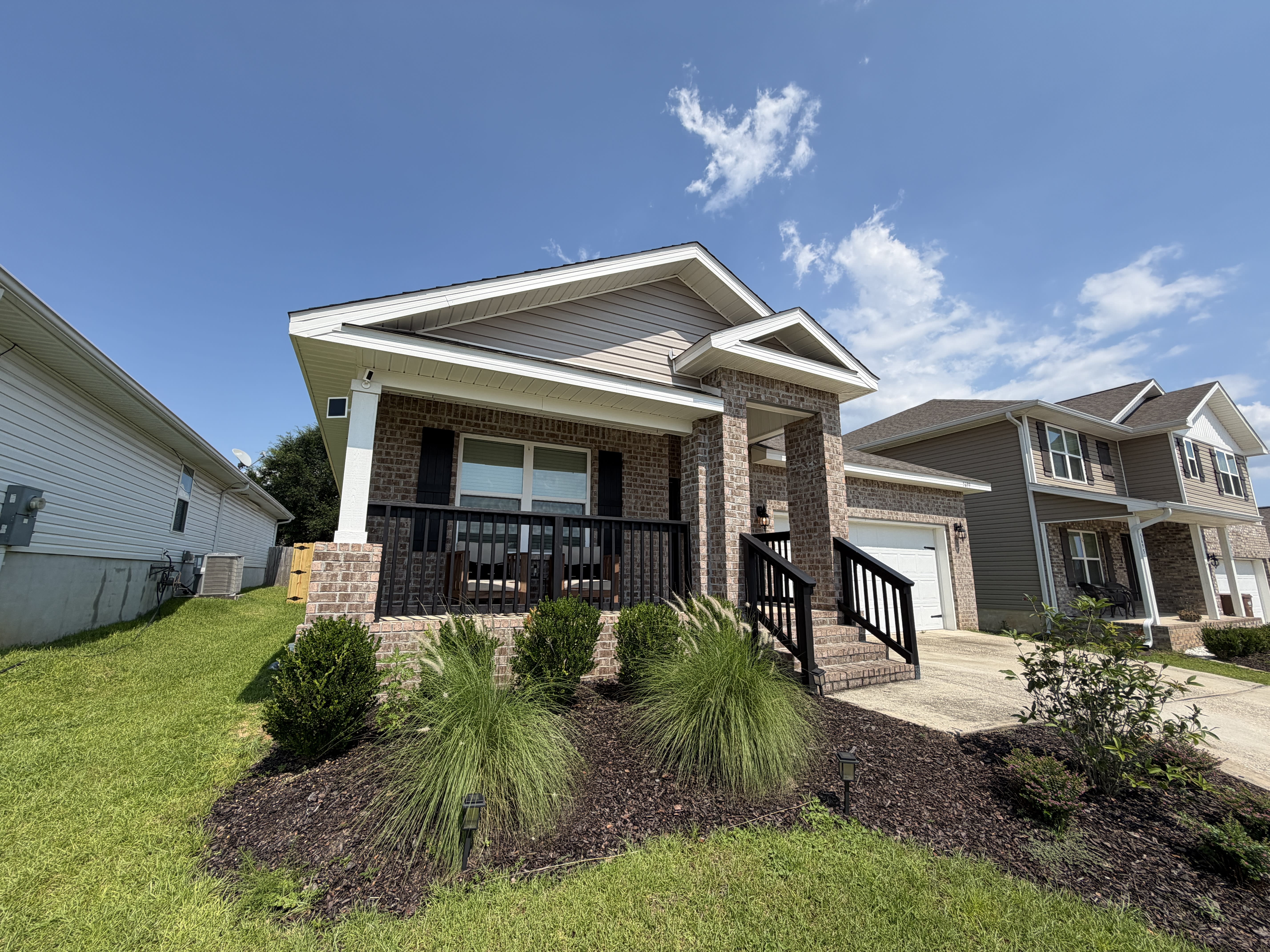 5699 Guinevere Lane – photo 1