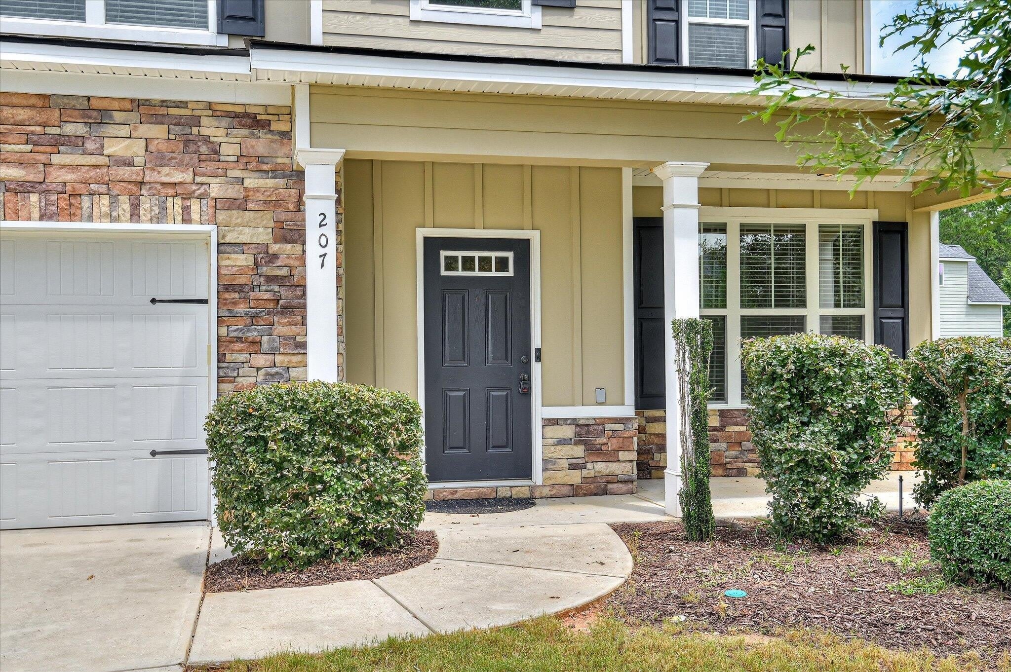 207 Edenbridge Way – photo 3
