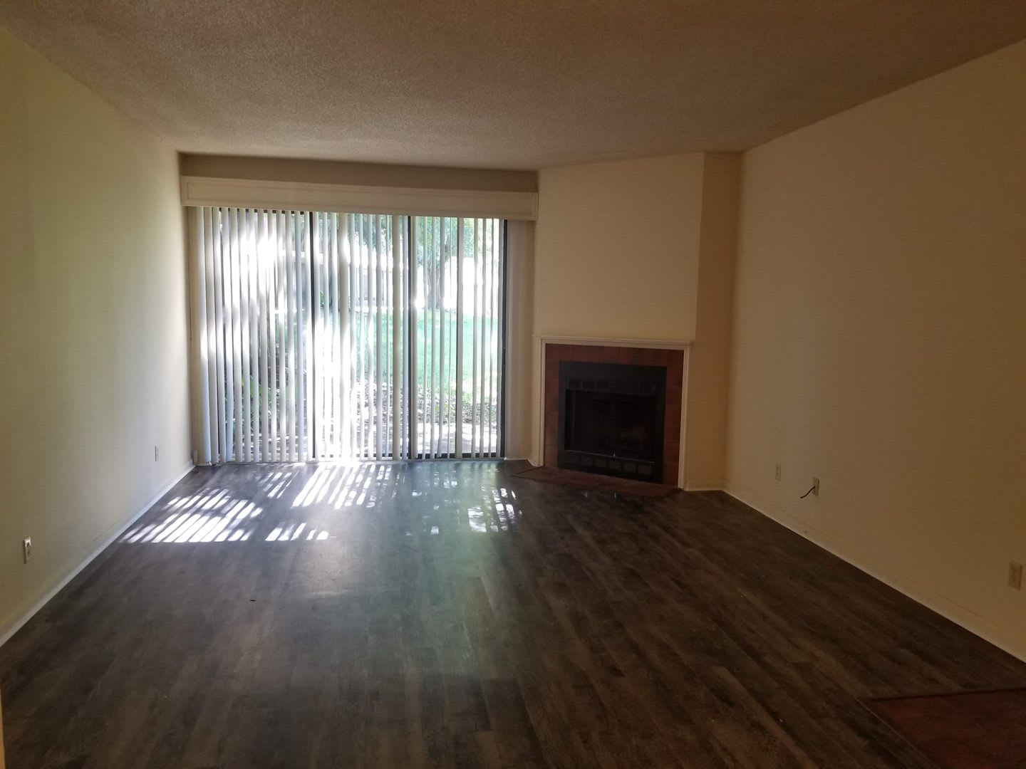 Ground Floor Condo At Park Lake, A Waterfront Community – photo 4