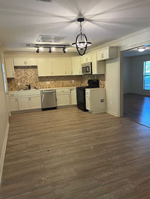 9133 Shadow Bluff Avenue – photo 3
