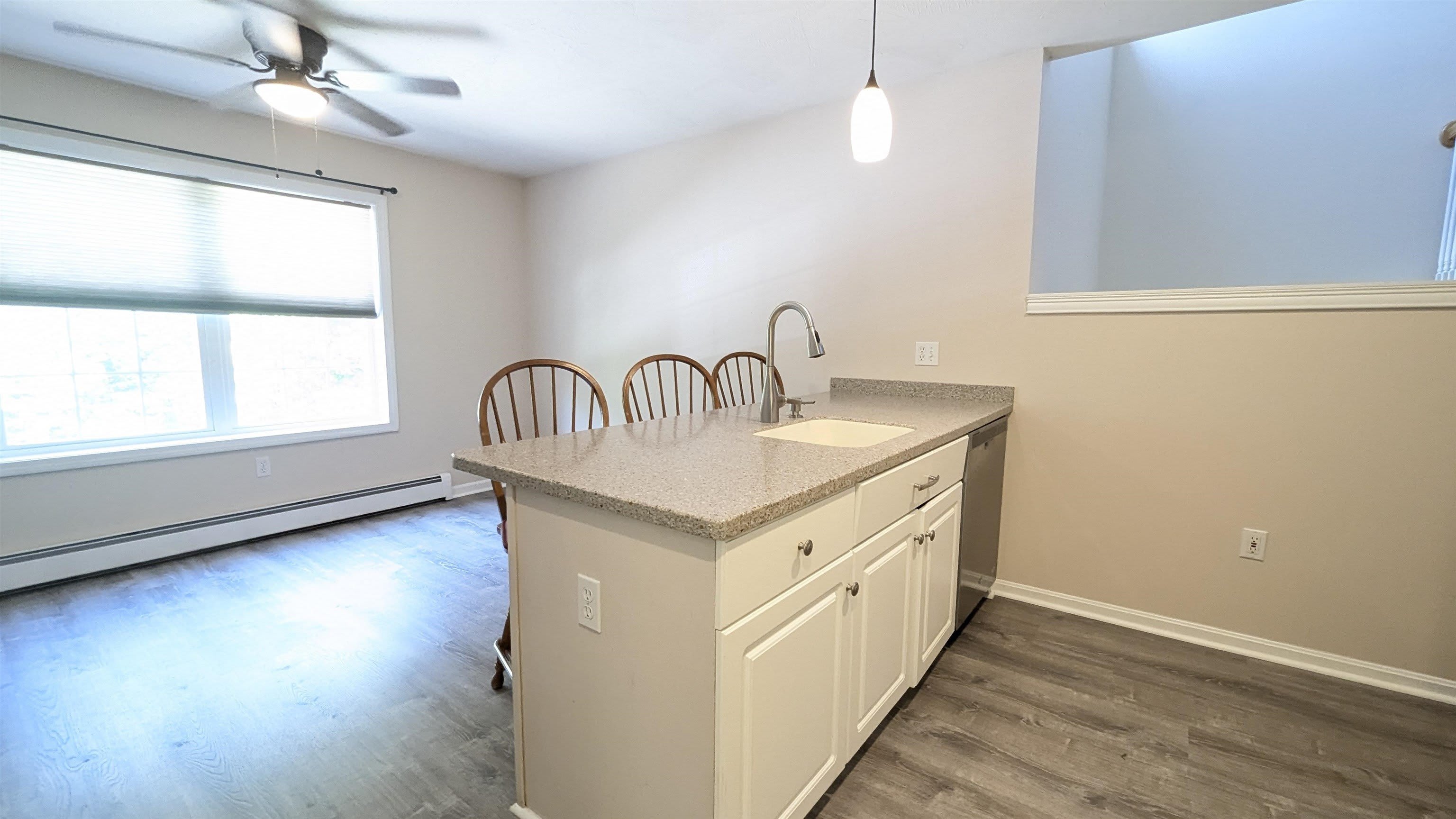 1465 Hooksett Road – photo 5