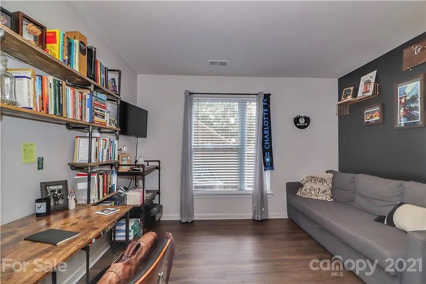 Room in 2 Bedroom Home at Donatello Ave – photo 3