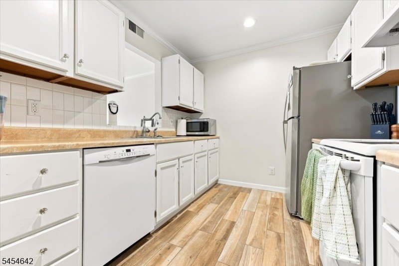 971 Bloomfield Ave – photo 2