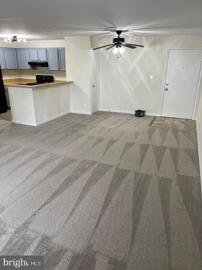 200 Grosvenor Ln. – photo 3