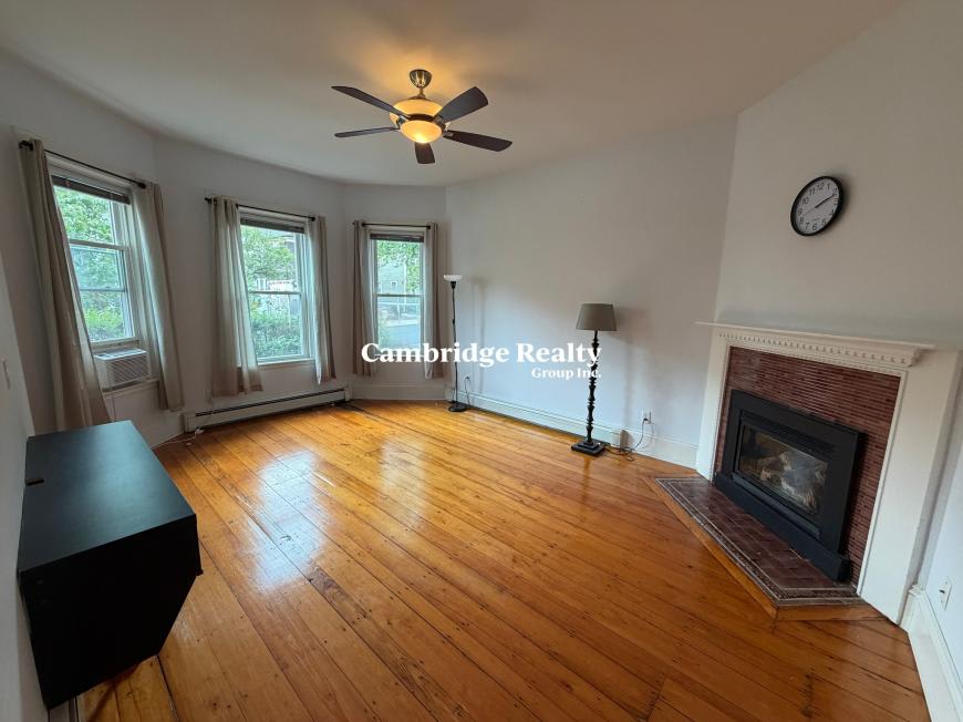 371 Broadway – photo 4