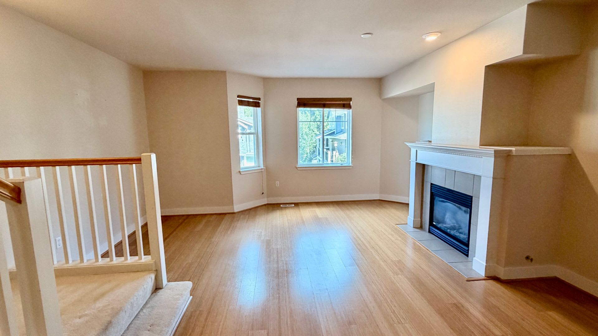 Spacious 2 Bed 2 5 Bath Lakemont Townhome With Greenbelt Views – photo 5