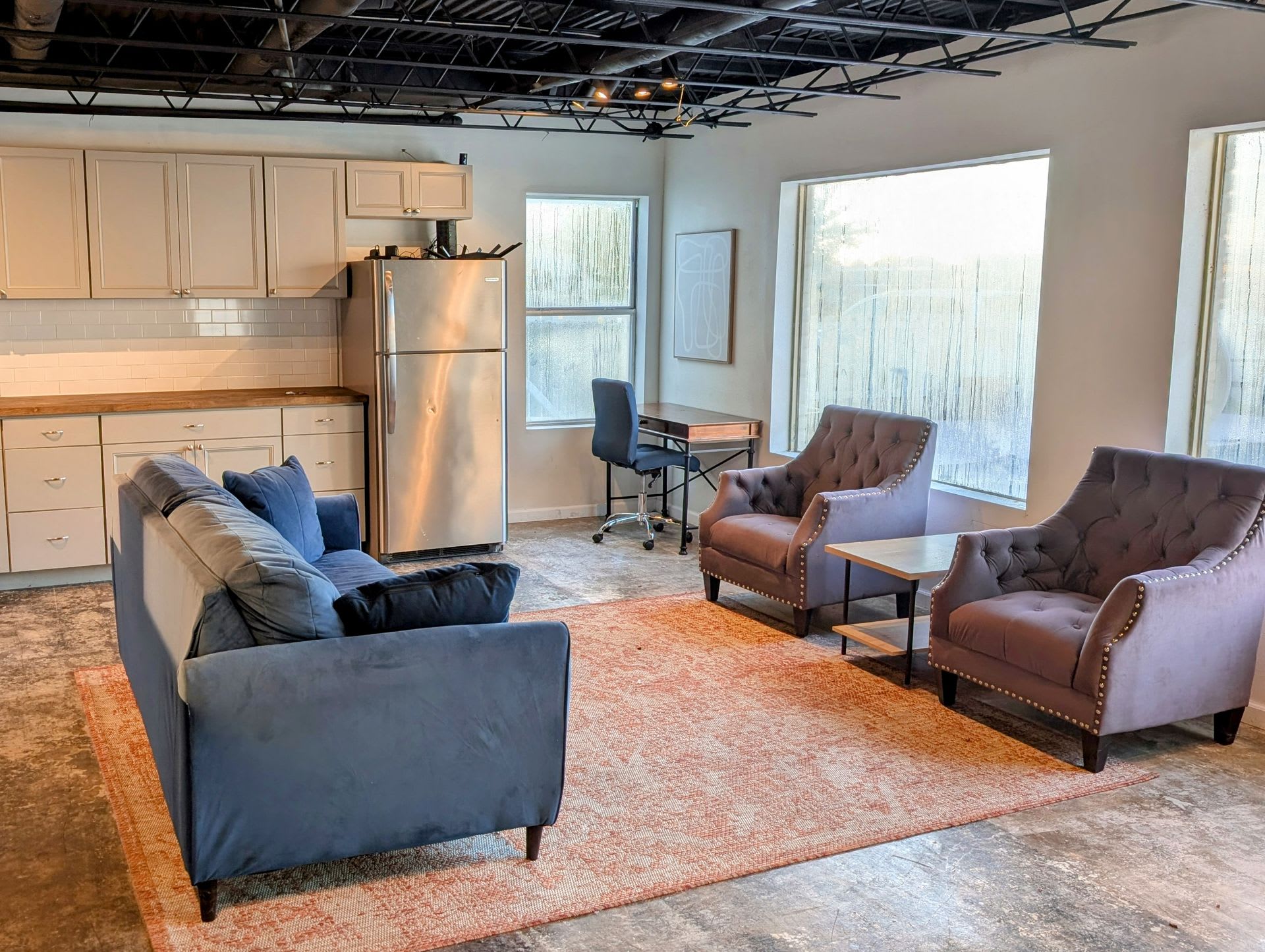 Mill Creek: 1 & 2 Bedroom Apartments with Pool & Clubhouse – photo 5