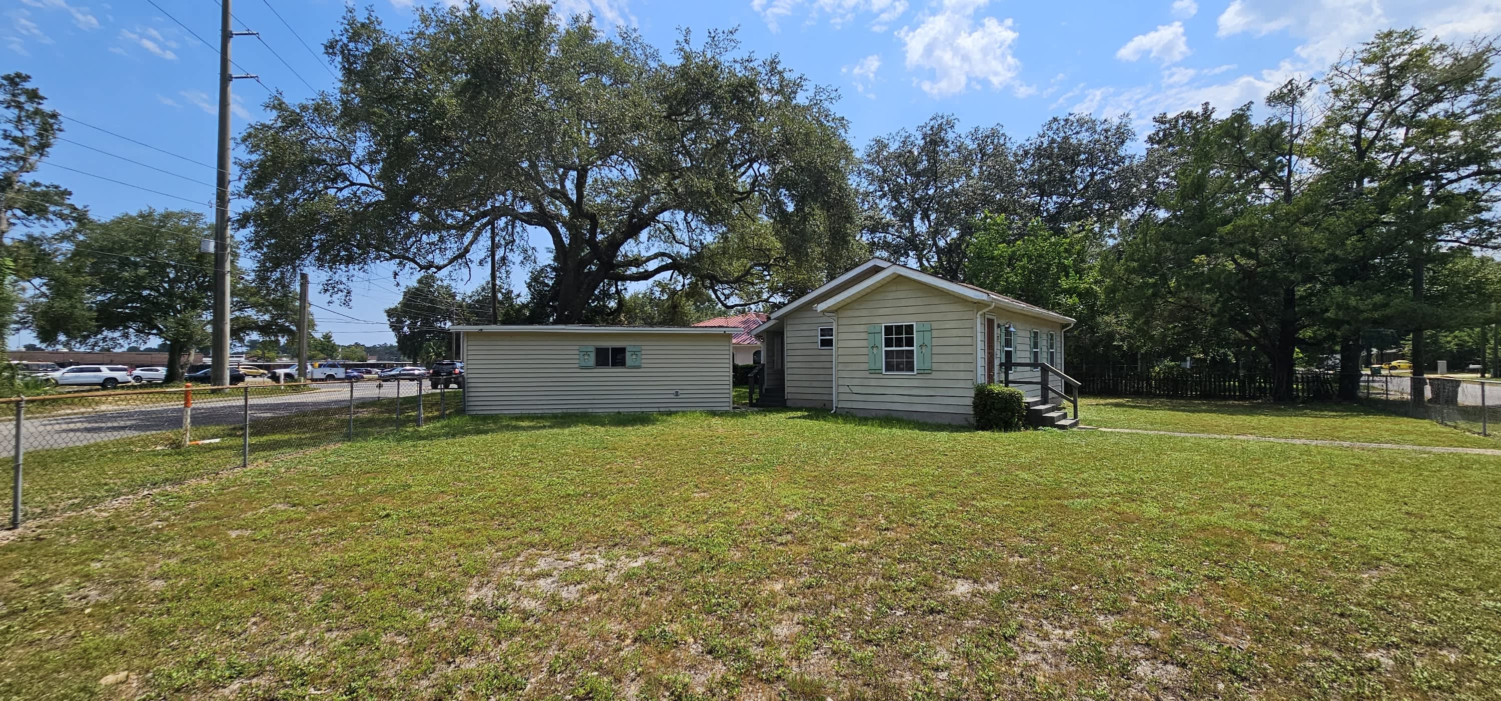 725 Powell Drive – photo 2