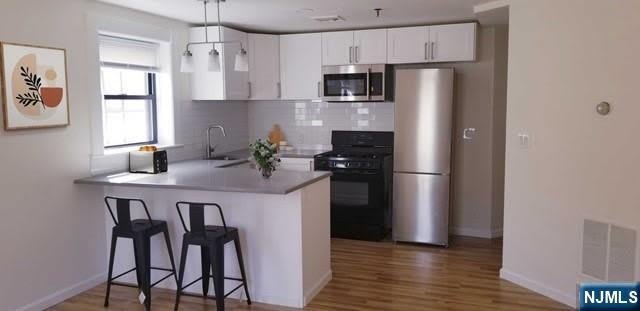 18 22 Engle Street – photo 2