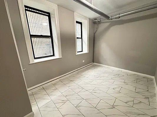 3043 Villa Avenue – photo 4