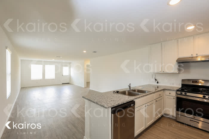 13827 Weir Place – photo 5