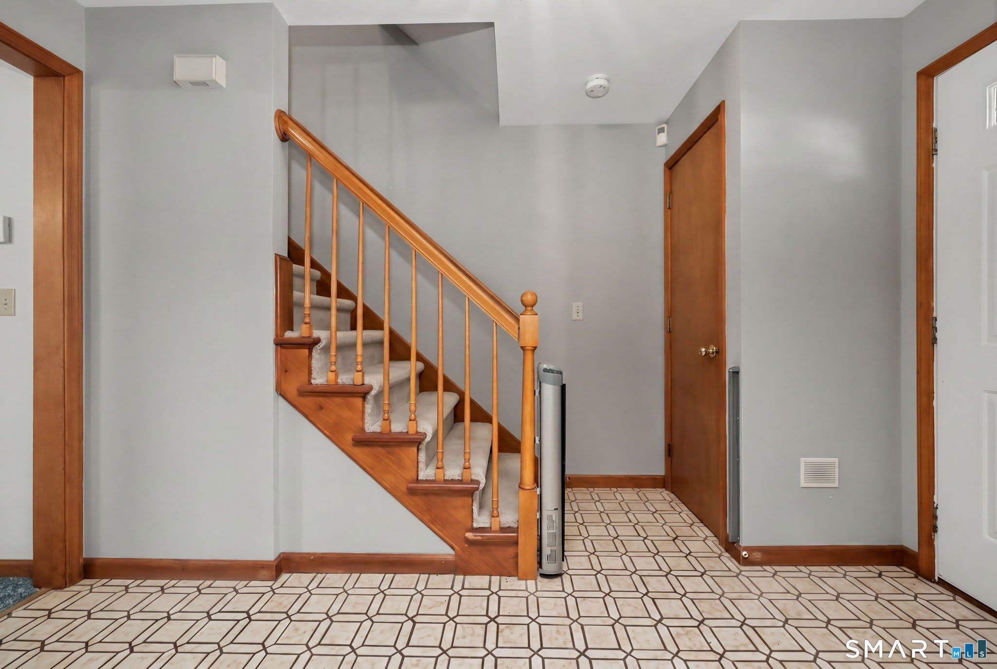 275 York Street – photo 5
