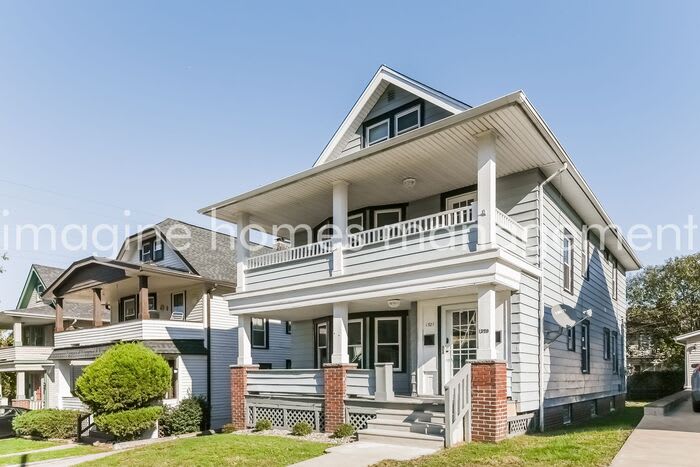 1327 Lakewood Avenue – photo 3