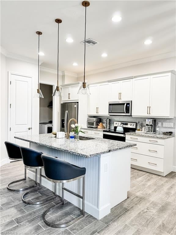 7289 Saona Ct – photo 4