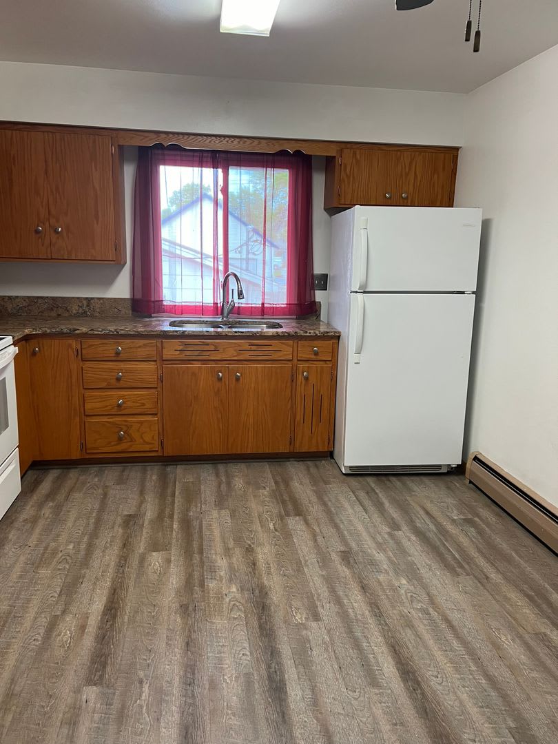 603 N Main St – photo 2