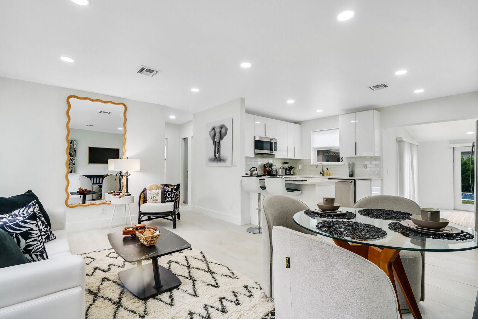 340 Summa Street – photo 2