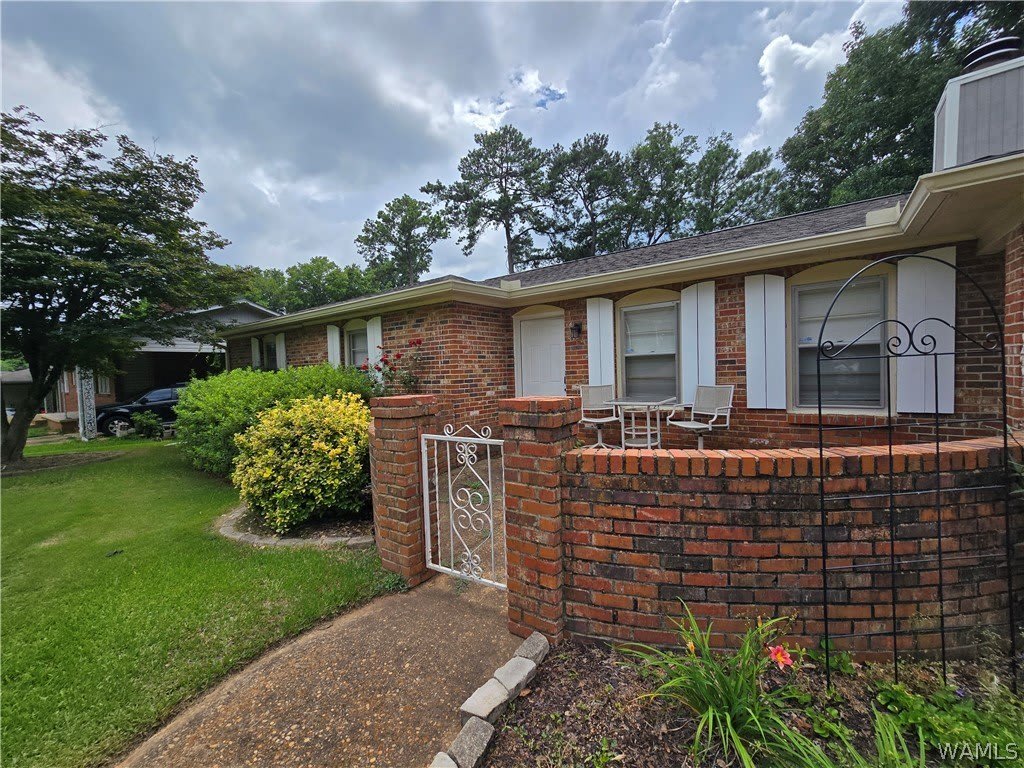 2212 Woodland Terrace – photo 1