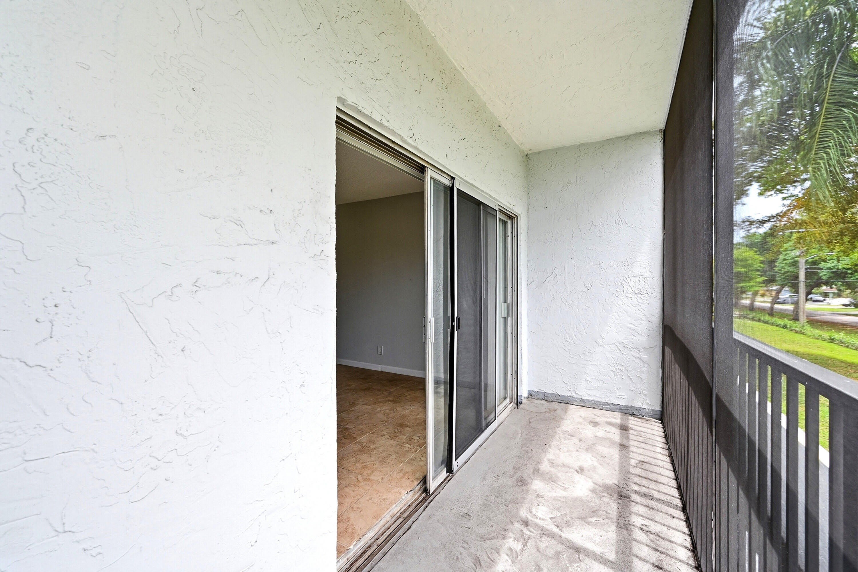 7541 NW 16th Street – photo 1