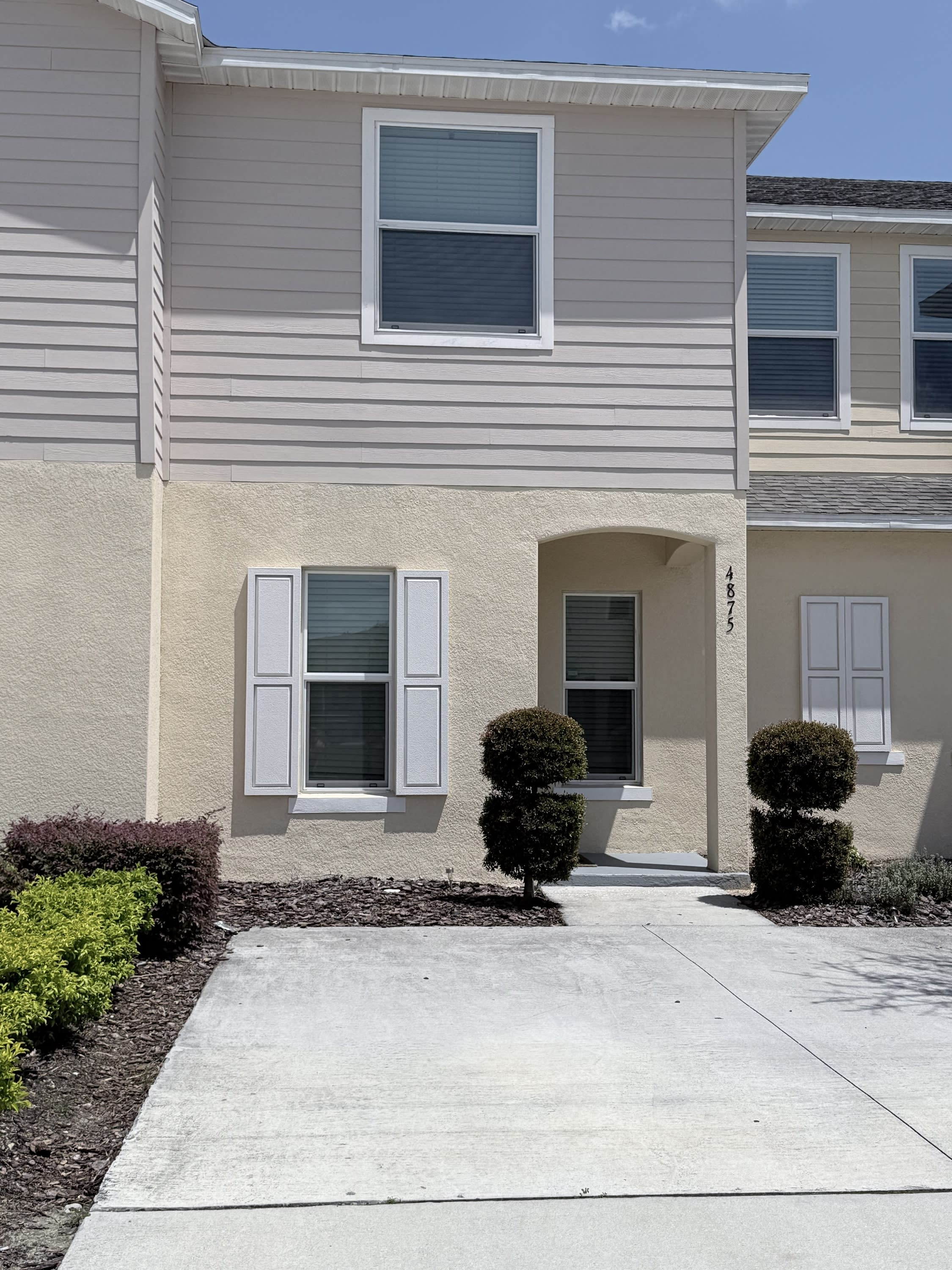4875 Coral Castle Drive – photo 1