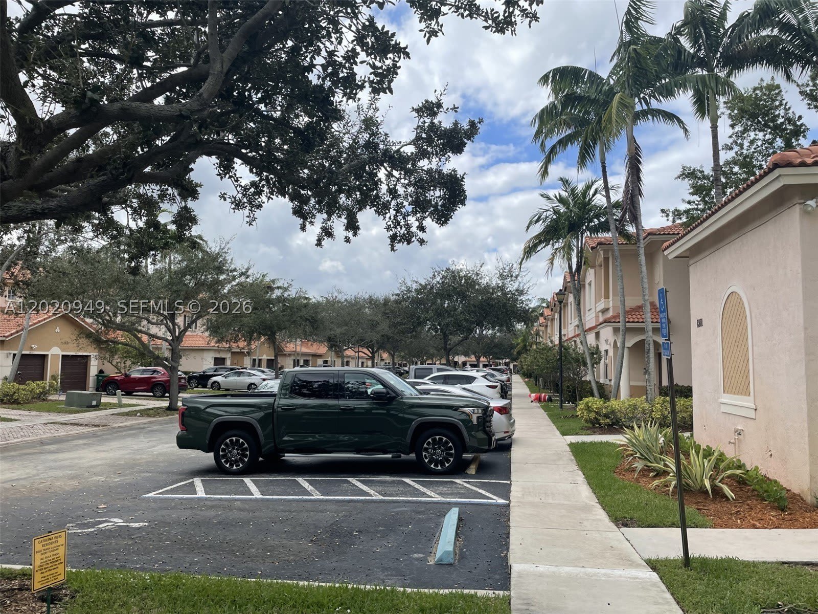 8835 S Isles Cir – photo 4