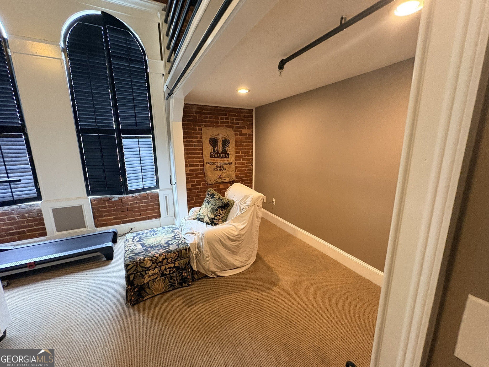 102 N Hill Street – photo 4