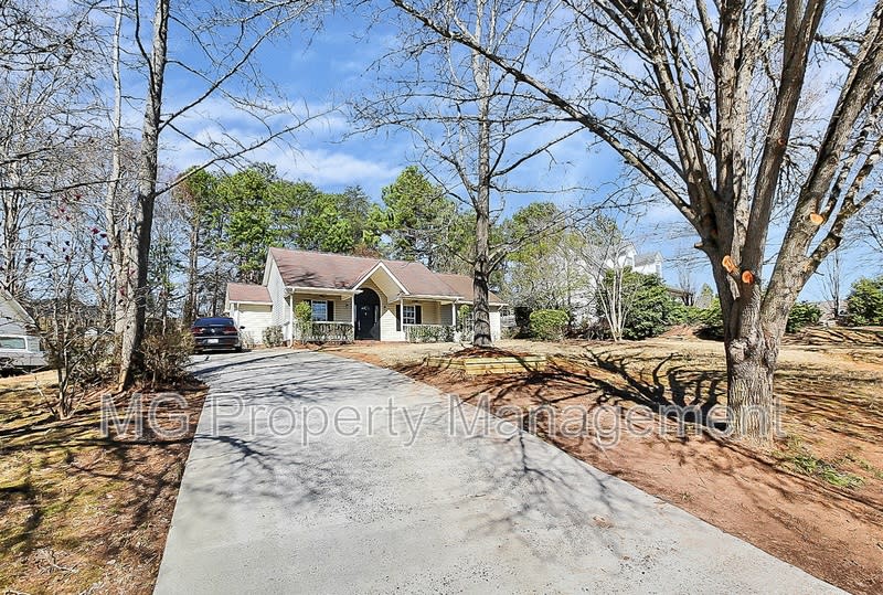 141 Brookshire Drive – photo 4