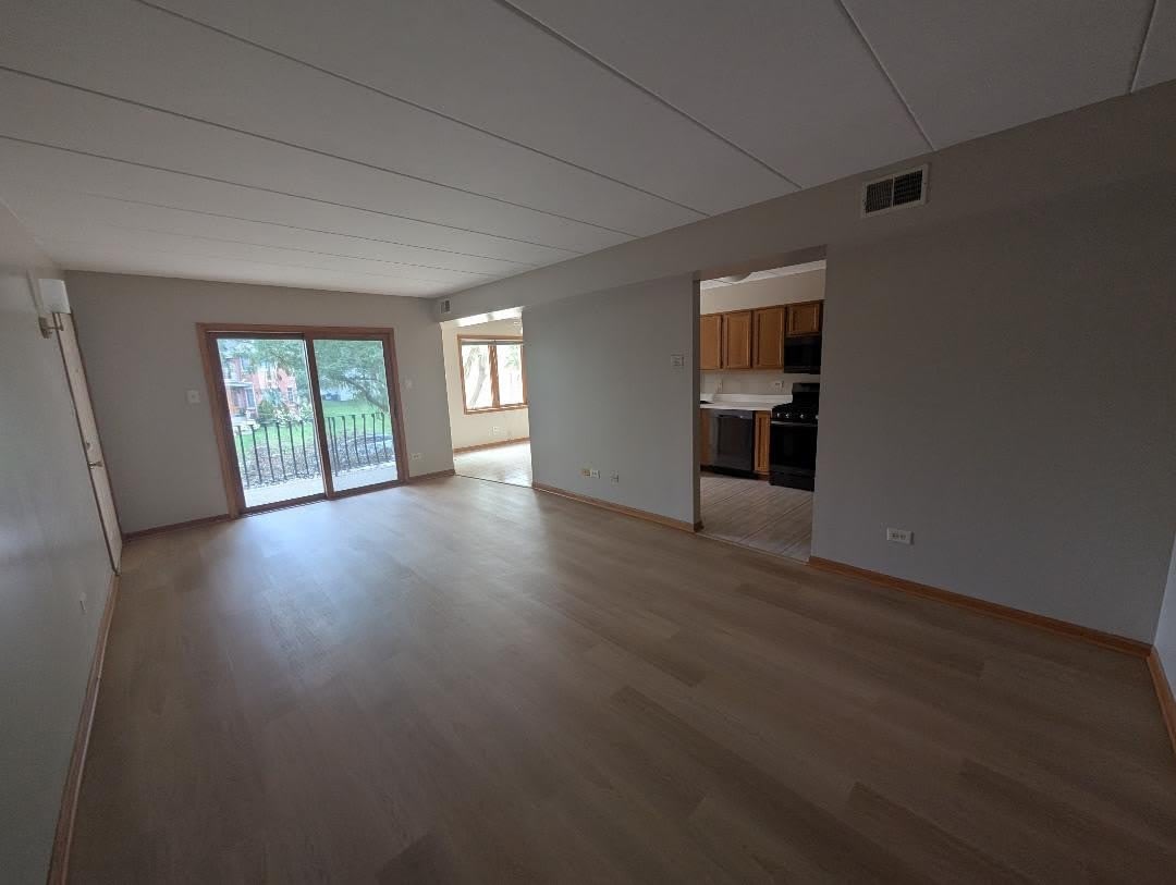 8809 S 79th Avenue – photo 4