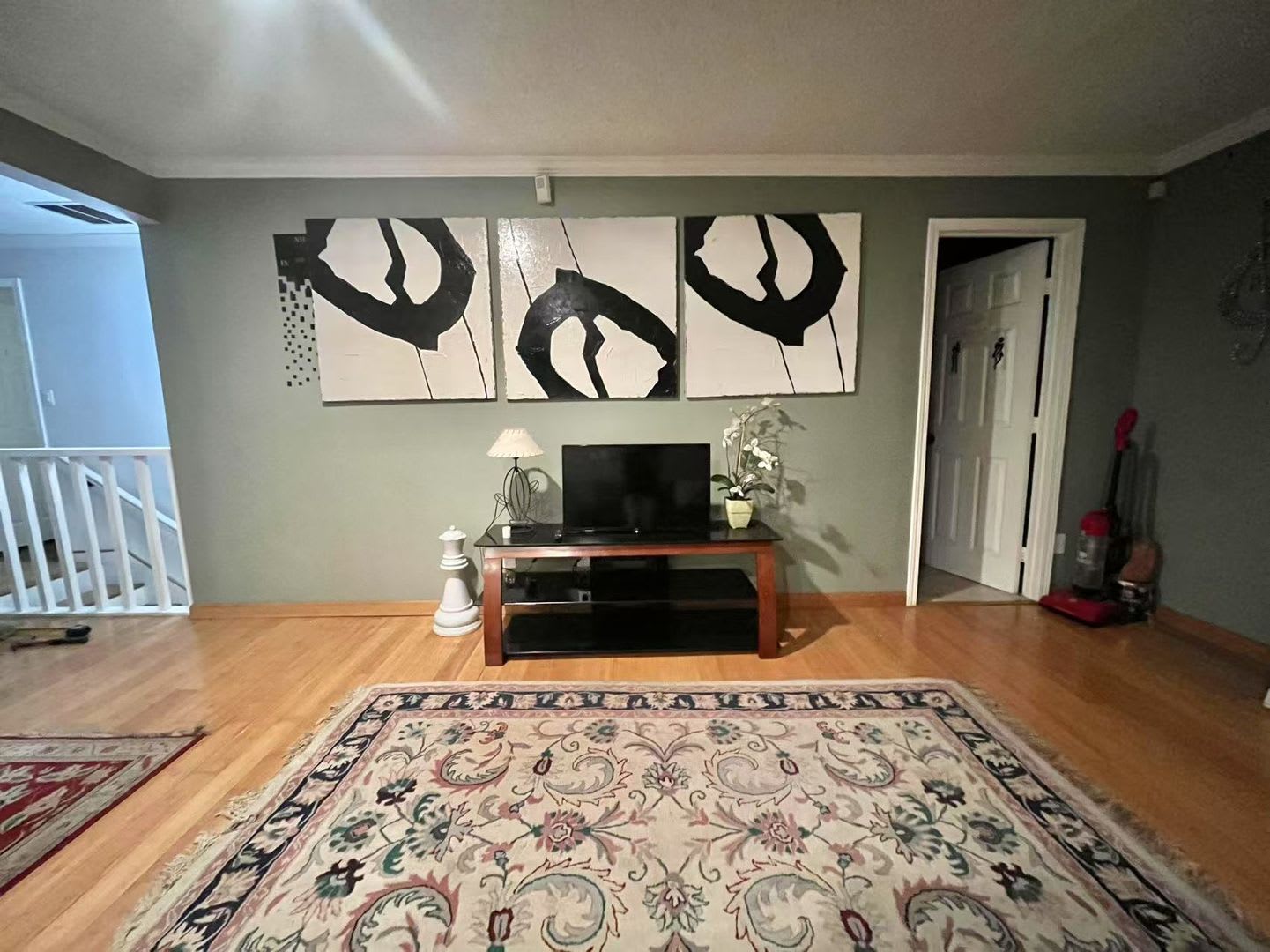Spacious Spanish-Style Room in Prime LA Location – $900/mo – photo 4