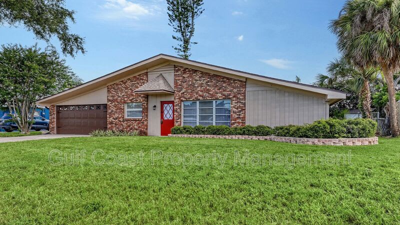 2551 Waneta Drive – photo 1