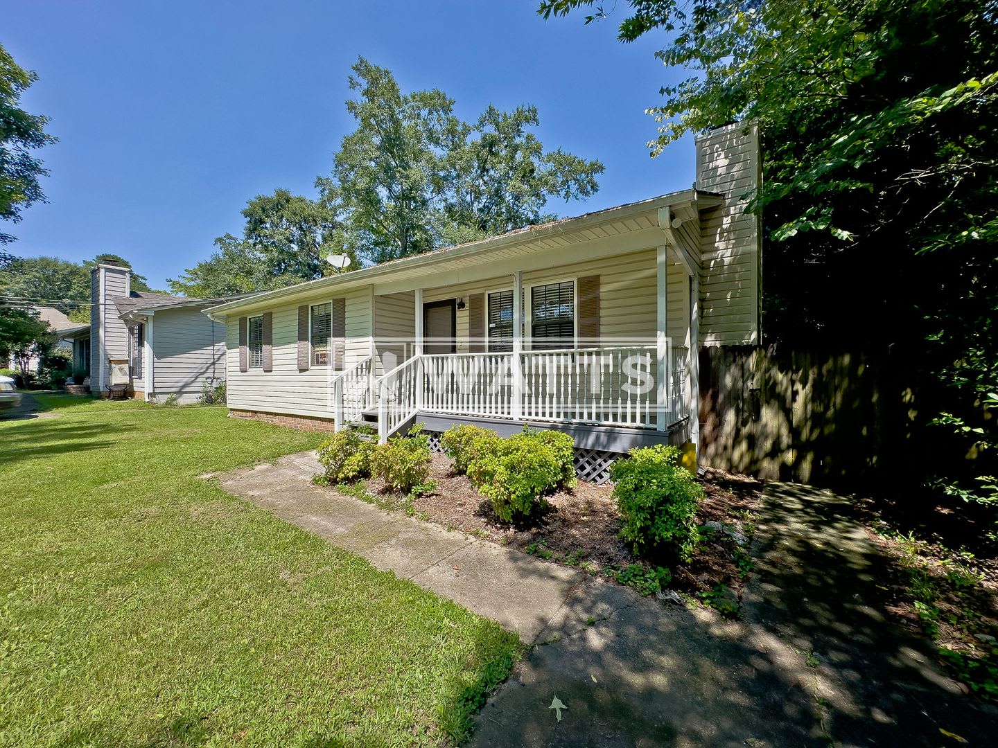 3803 Crosby Drive — Cahaba Heights (Mountain Brook, AL) 3 Bed / 2 Bath – photo 3