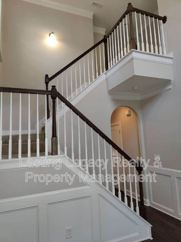 847 Silverleaf Dr – photo 4