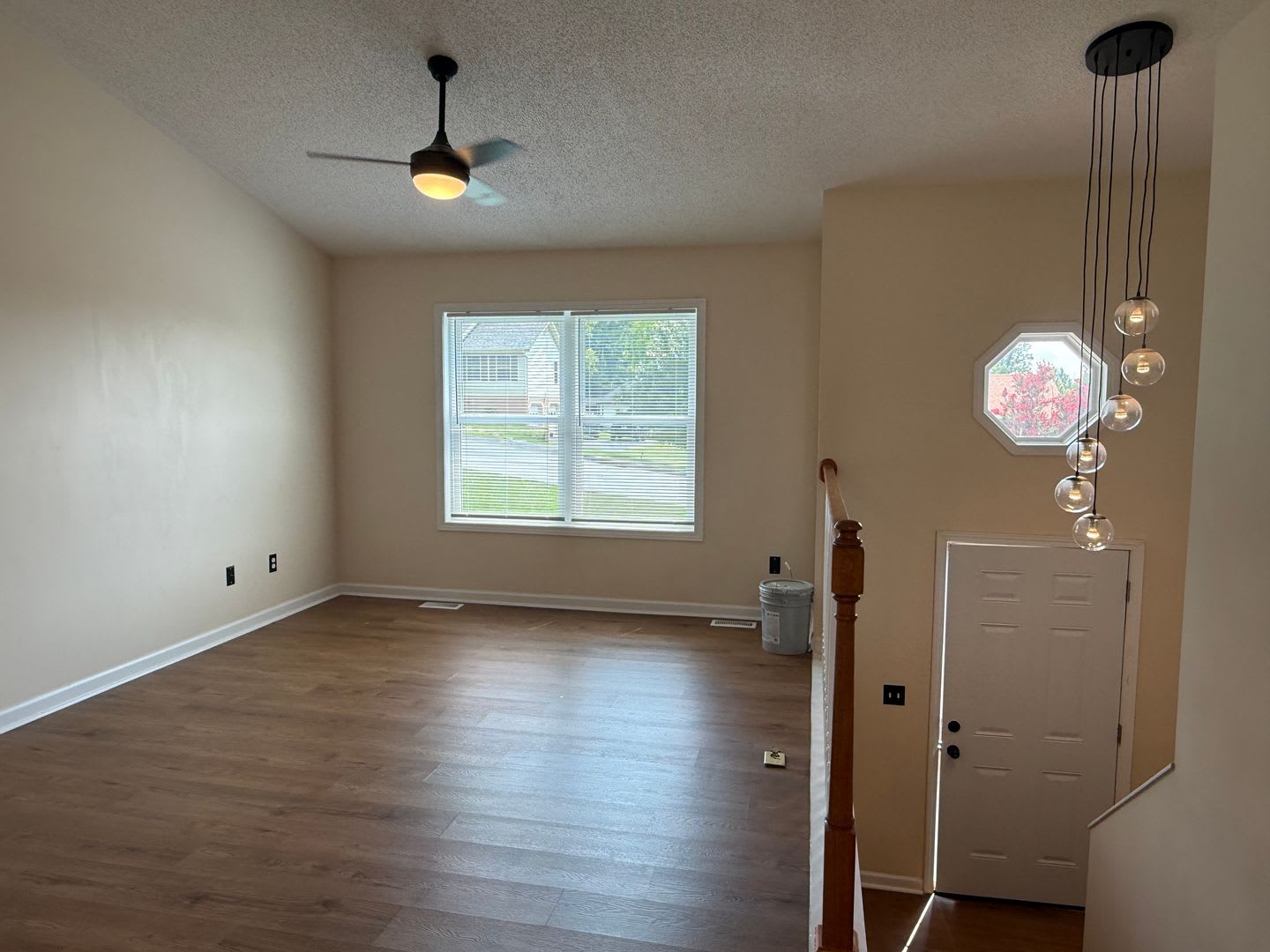 3 Bed 2 Bath Bonus Room 2 Car Garage Jonesborough – photo 5