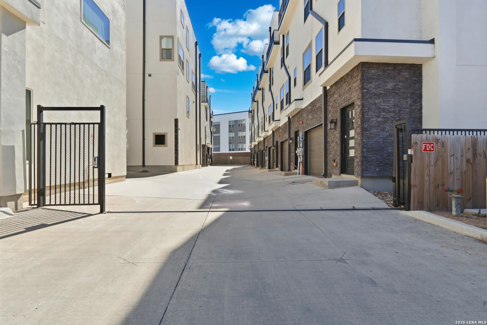 1817 N ST MARYS ST – photo 2