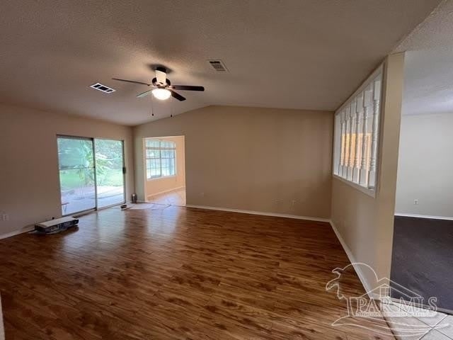 5563 Chantilly Cir – photo 2