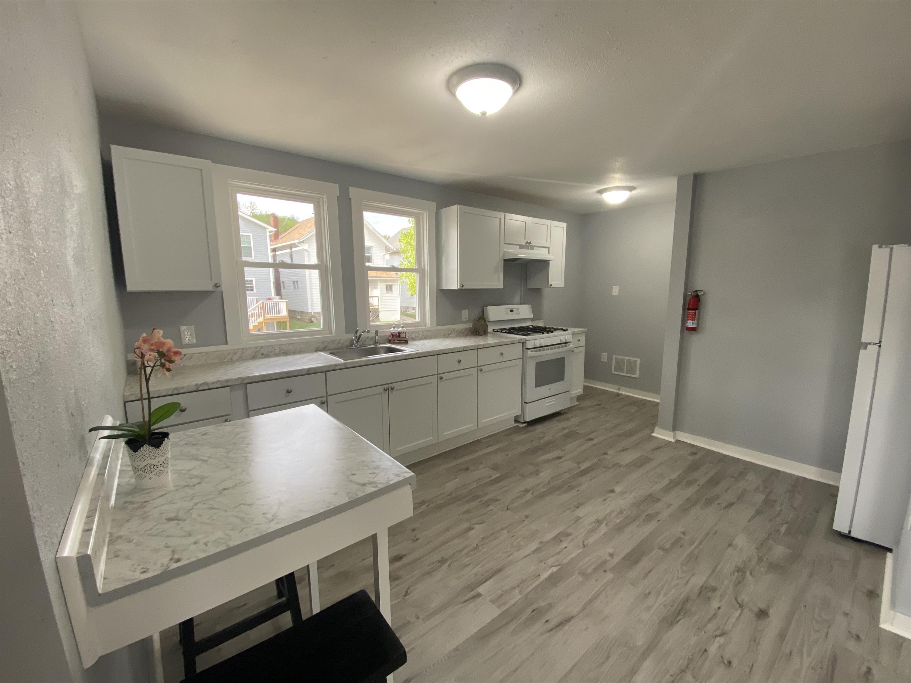633 South Ave, 1 – photo 1