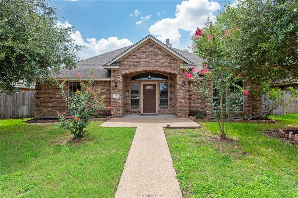 1120 Eagle Avenue – photo 1