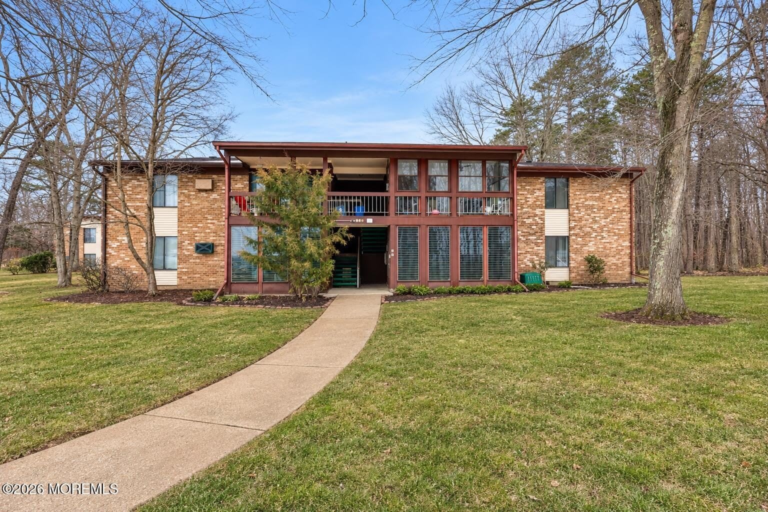 110 Amberly Drive – photo 1