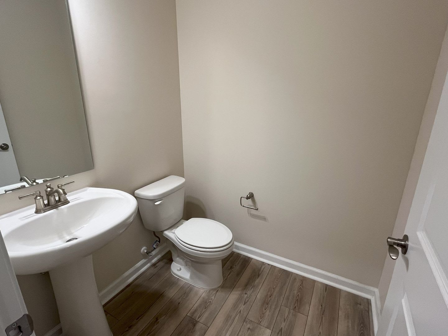 Beautiful corner home in Wendell- 3 Bedroom 2.5 bath – photo 5