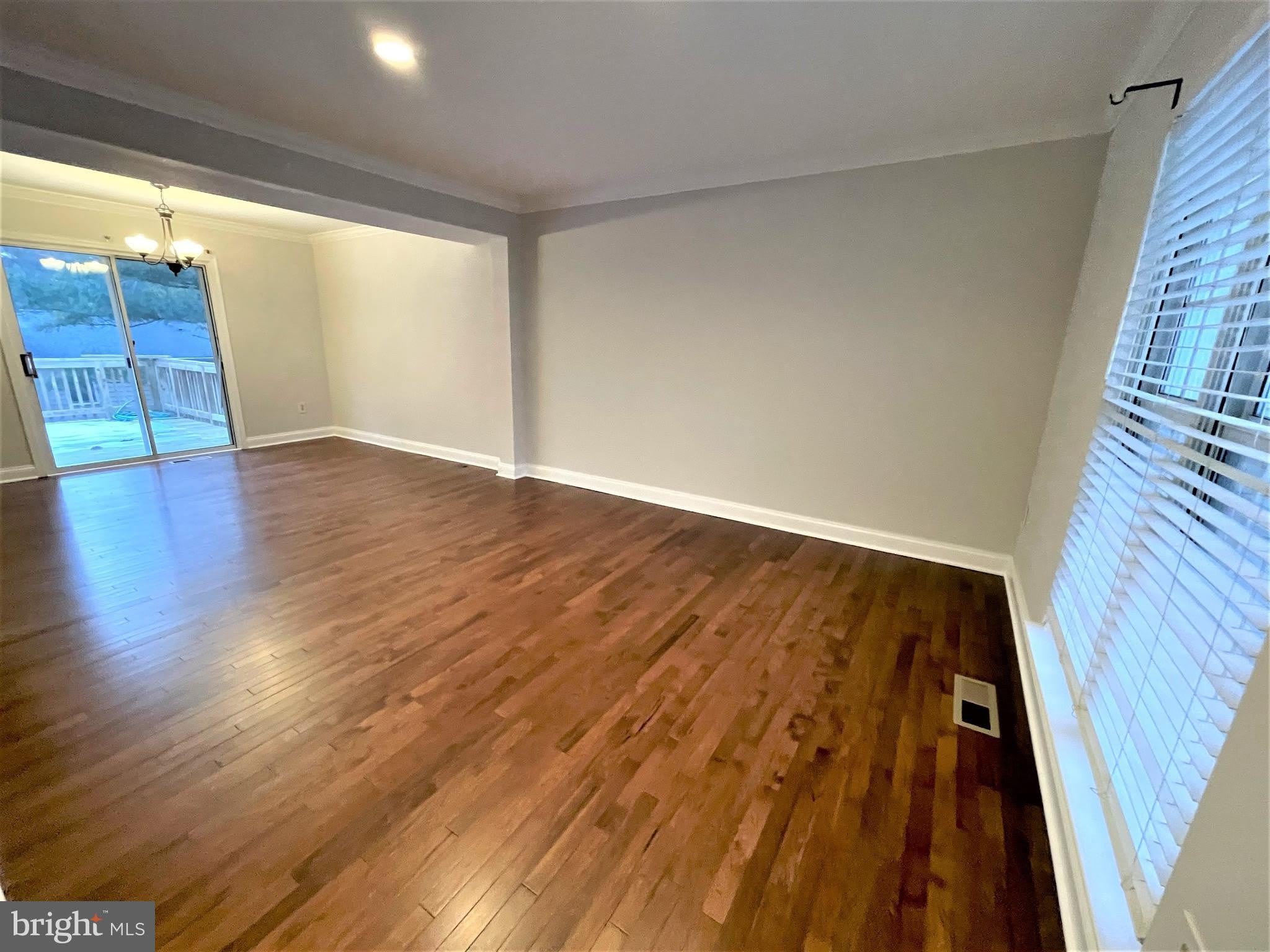 17626 LONGVIEW Lane – photo 3