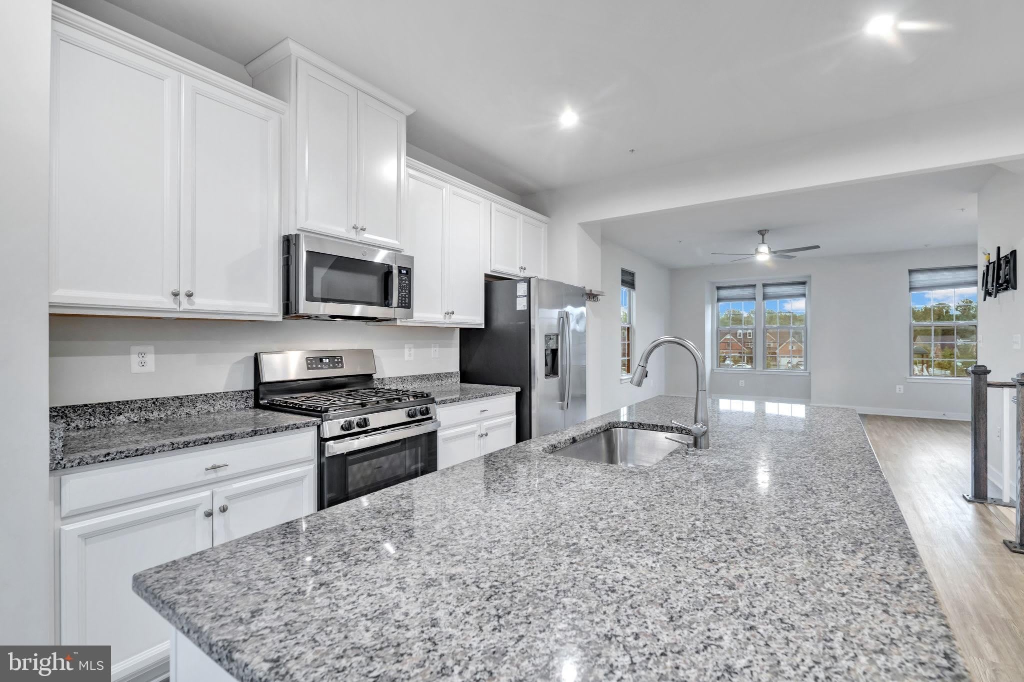 14737 EARL MITCHELL Avenue – photo 4