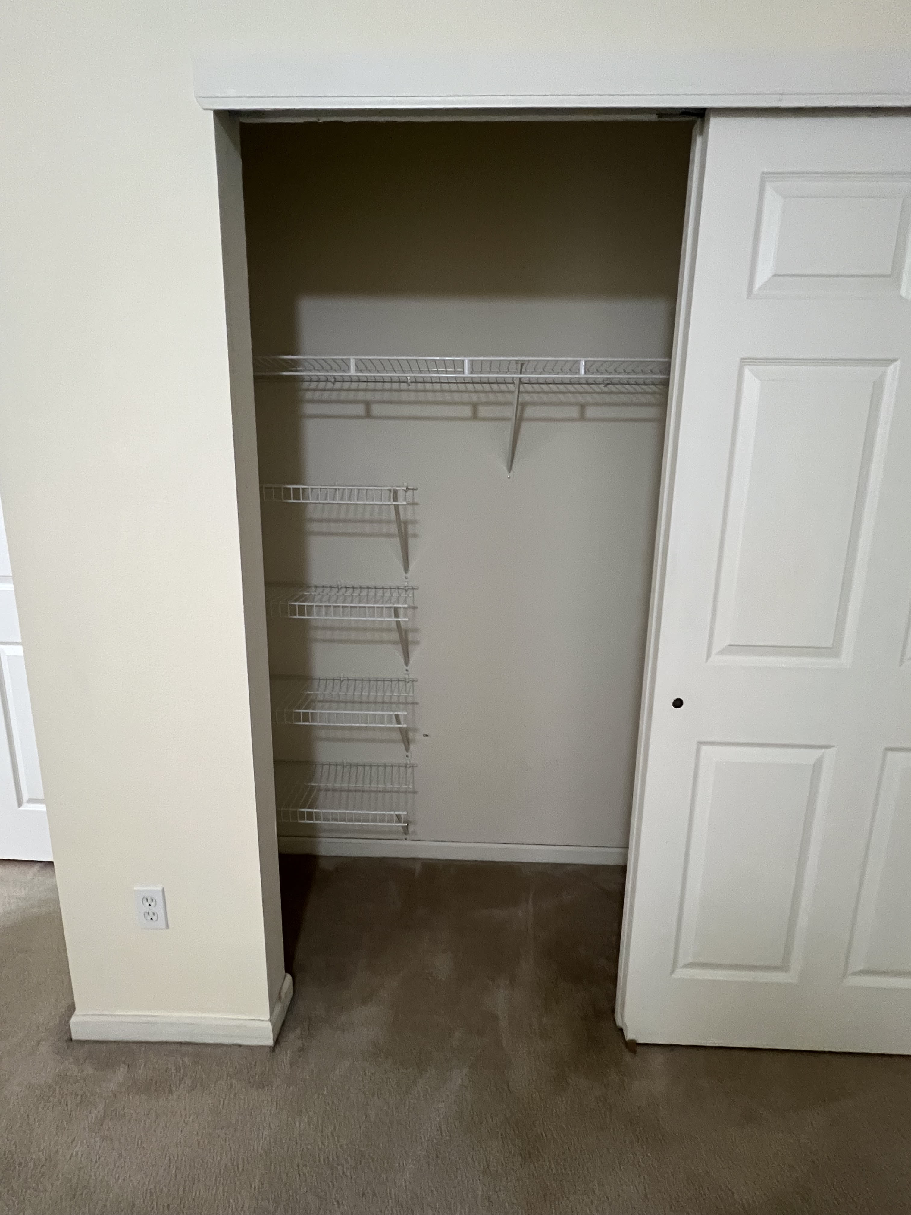 714 Woodside Creek Drive – photo 3