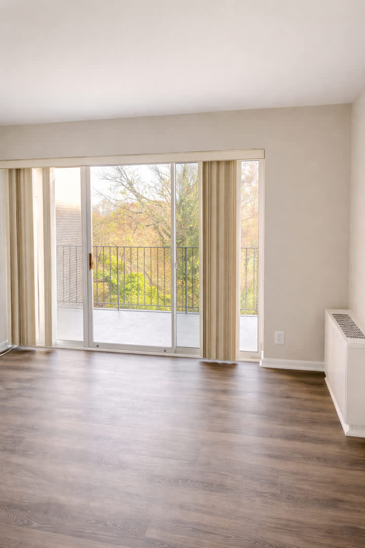 2026 Move In Special 500 Lease Signing Bonus Spacious Top Floor 2 Bedroom Condo With Balcony In Bladensburg – photo 5