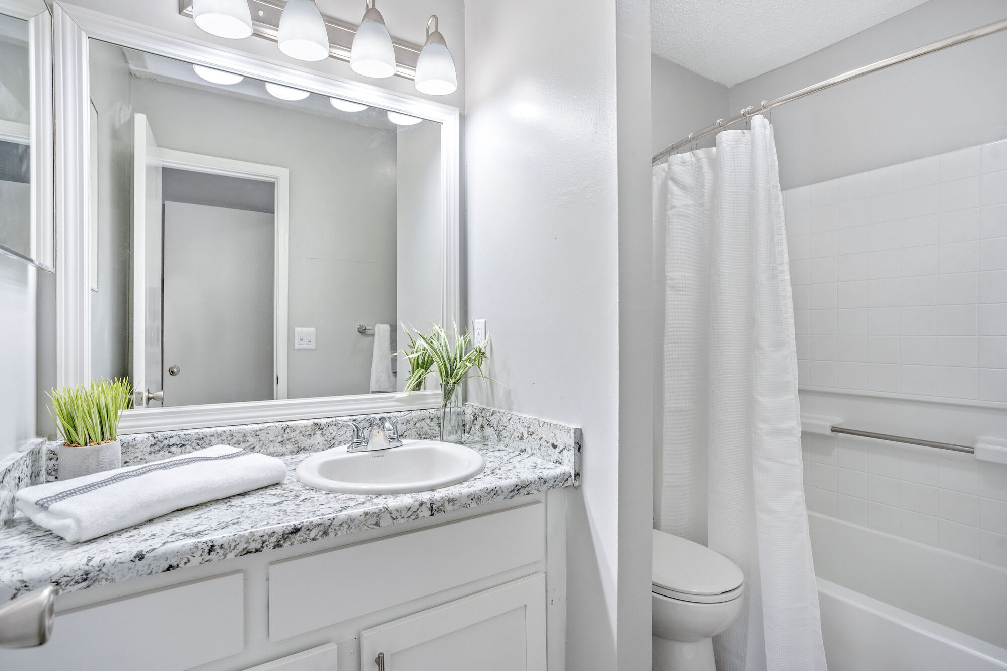 The Reserve Apartment Homes – photo 5