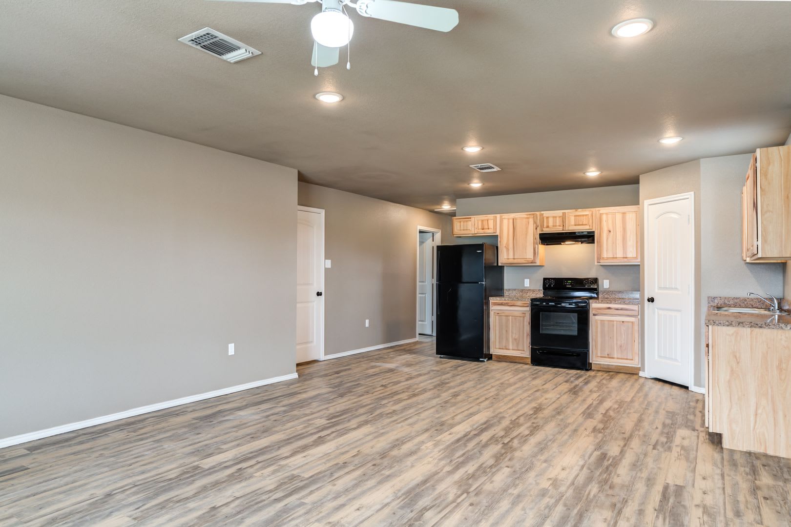 Cozy 3 bedroom Home – photo 5