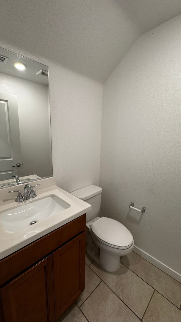 Upscale Executive Living – photo 5