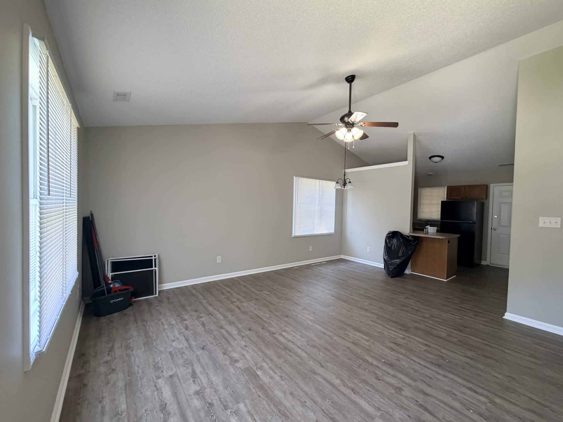 3209 Deerpath Circle – photo 3