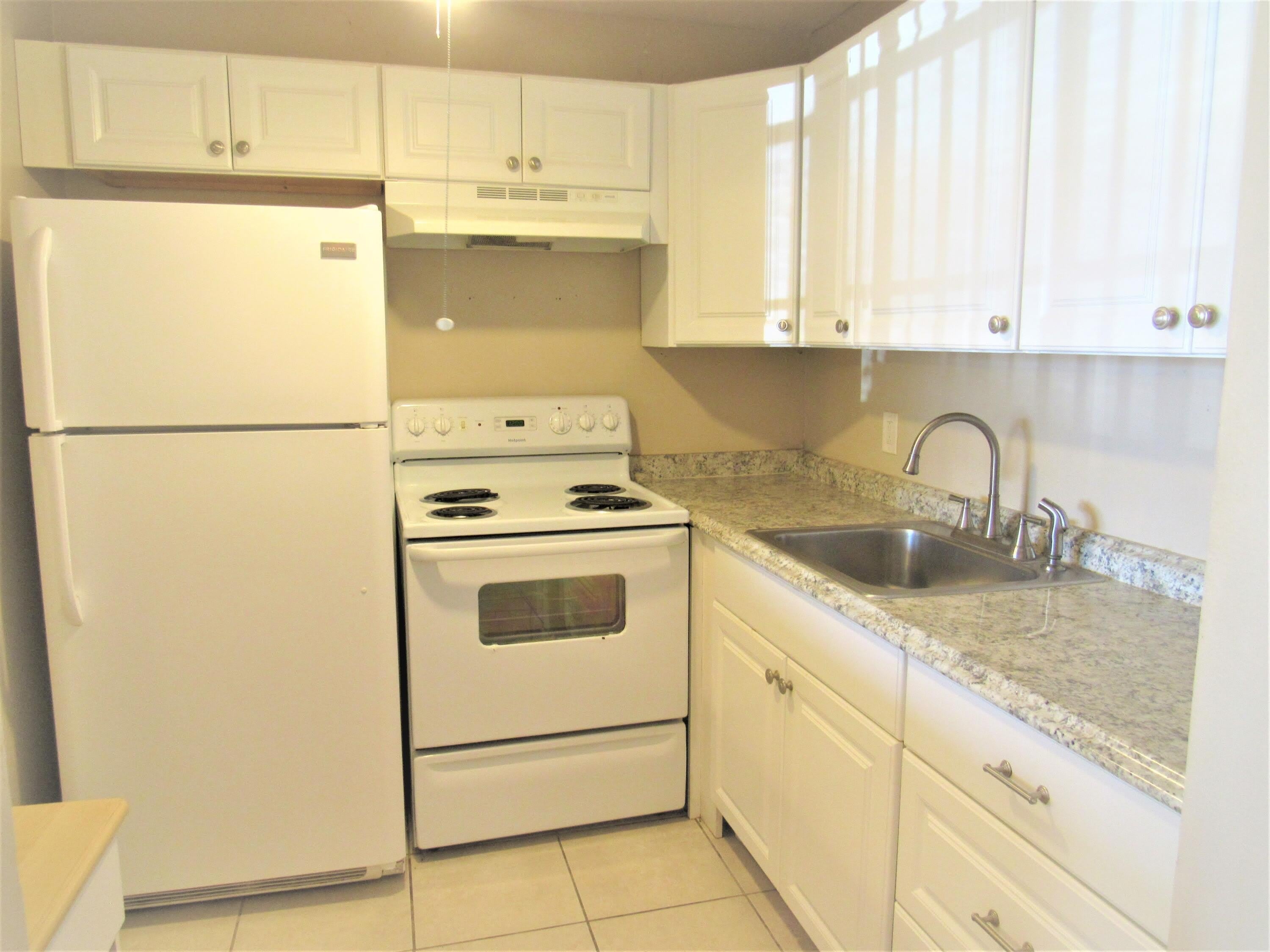 214 Berkshire K – photo 3